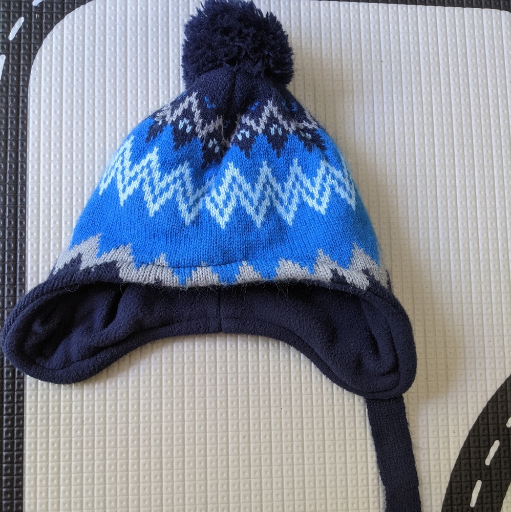 Baby winter hat/beanie with ear flaps 6-12 months